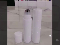 30 ml Deodorant Parfum Serum Roller-on Flasje